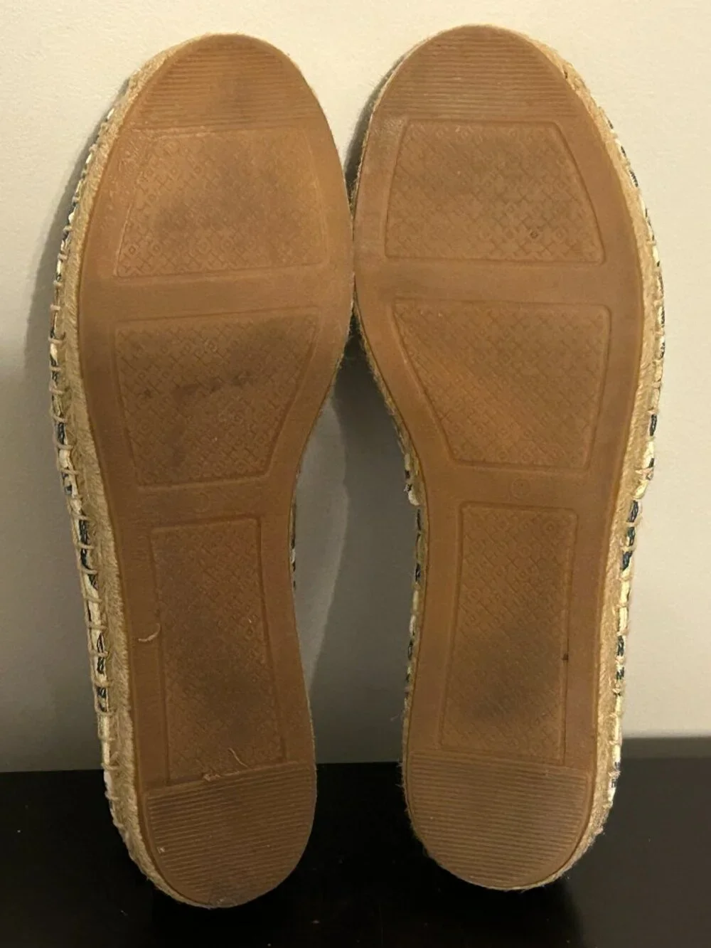 TORY BURCH Sz 7 Cecily Geometric Pattern w/ Sequins Espadrille Flats Shoes Logo